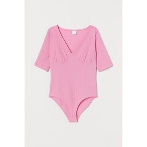 H&M Short-Sleeve Pink Textured Jersey Bodysuit with Lined Cups and V-Neck S